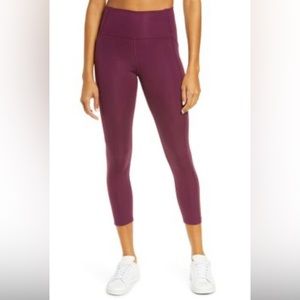 Girlfriend Collective • Pocket Crop Leggings